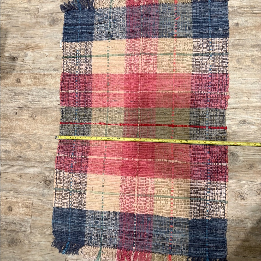 Indian Handwoven Rag Rug - Picture 5 of 5